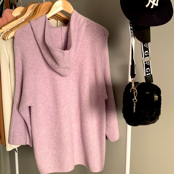 Selling a large, lavender poncho - Picture 2 of 2